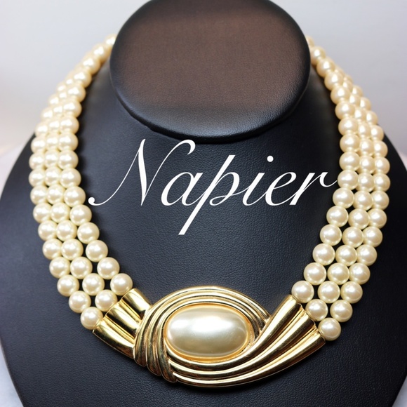 Vintage Napier Pearl Bib Necklace in Gold Setting